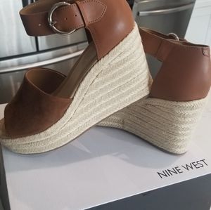 NIB Womens 9.5 Nine West Brown Espadrille Wedge